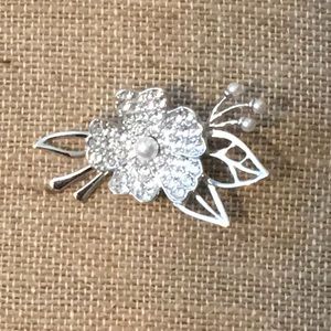 Convertible Origami Owl pin/locket holder